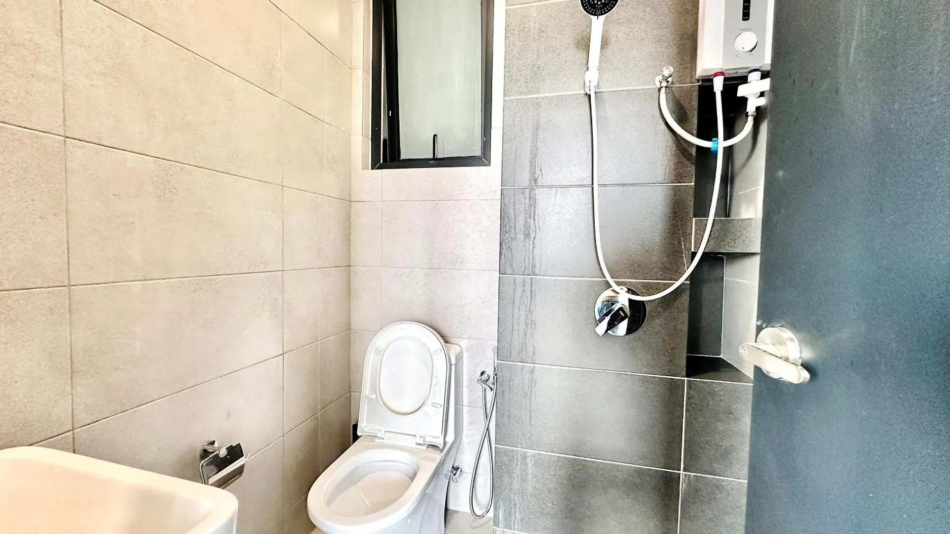 Apartment View Of Whole Georgetown Sea&City View 3Br-12Pax Jelutong Malaysia